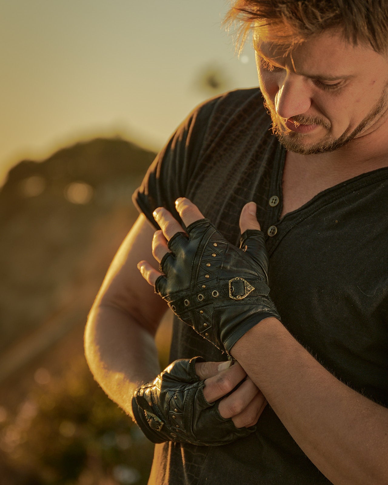 Cloudbreaker fingerless leather gloves