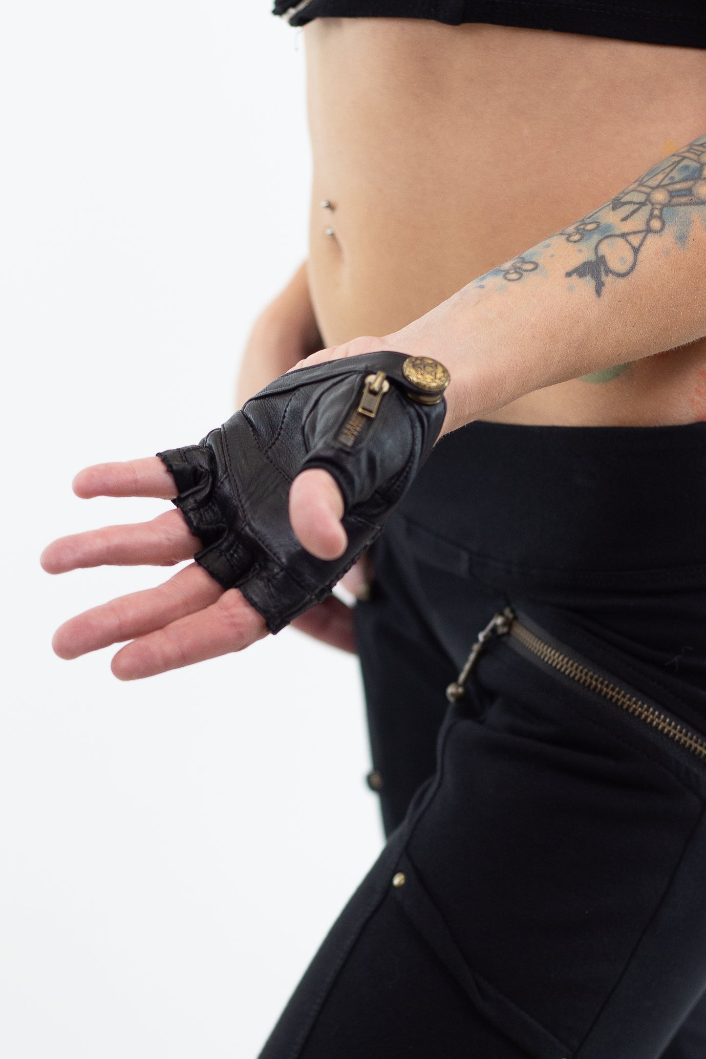 Racer fingerless leather gloves