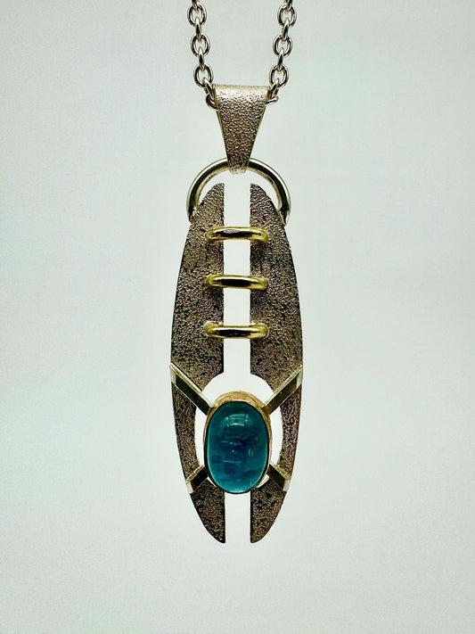 Unchained Aquamarine pendant