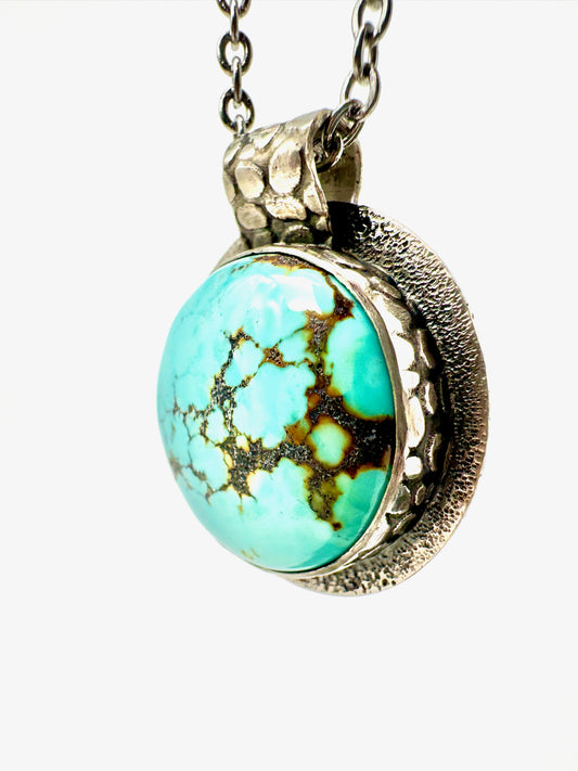 Hubei textured pendant