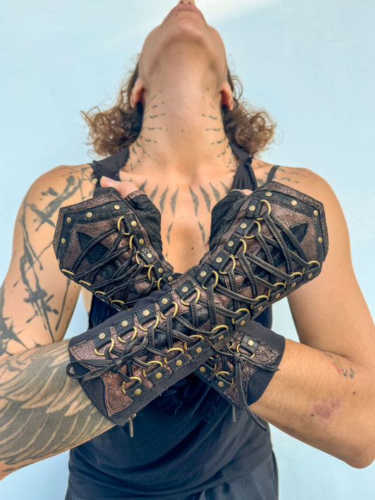 Wander Wild long gloves