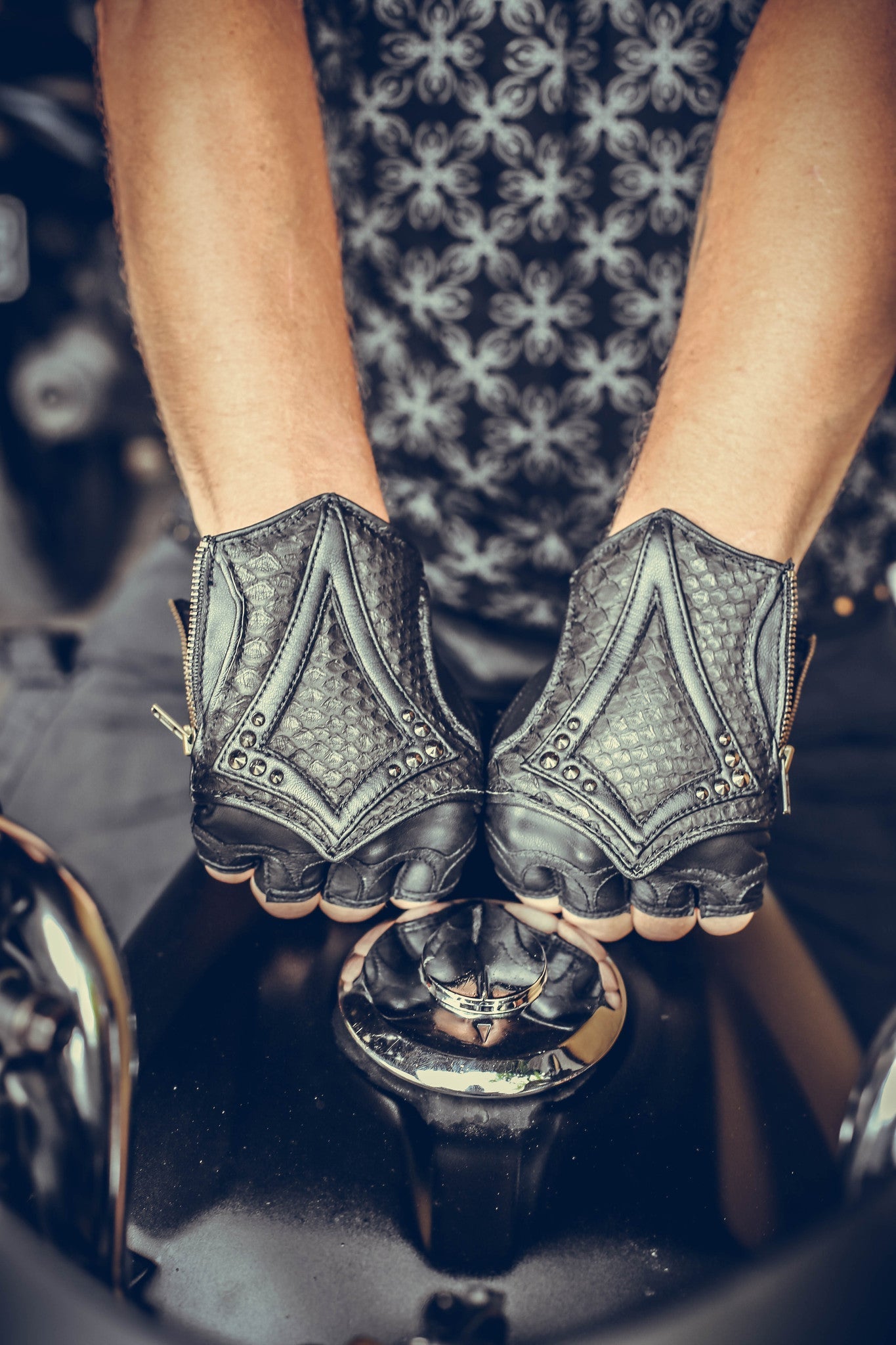 black leather DragonScale gloves - anahata designs fingerless leather python gloves perfect for burning man or cosplay